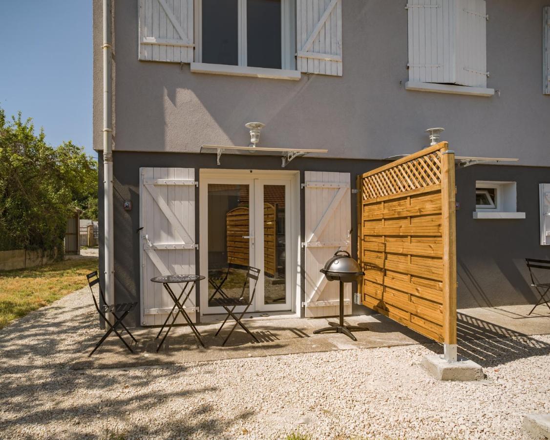 Le Studio Providence - Parking Prive - Terrasse 特鲁瓦 外观 照片
